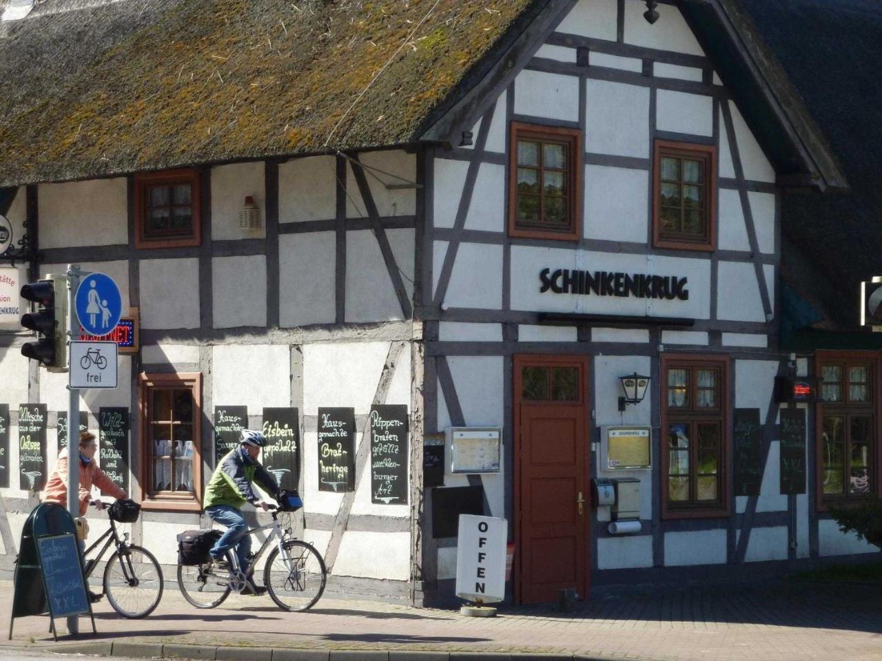 Gaststaette&Pension Schinkenkrug Hinrichshagen  Exterior foto